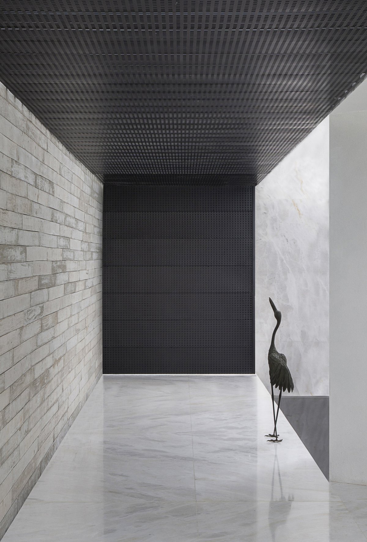 圣保罗 V2 House | 巴西大理石与乌木的时尚碰撞-24