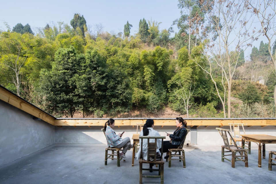 乐山东林村镇文化中心 | 传统与现代交融的乡村社交空间-54