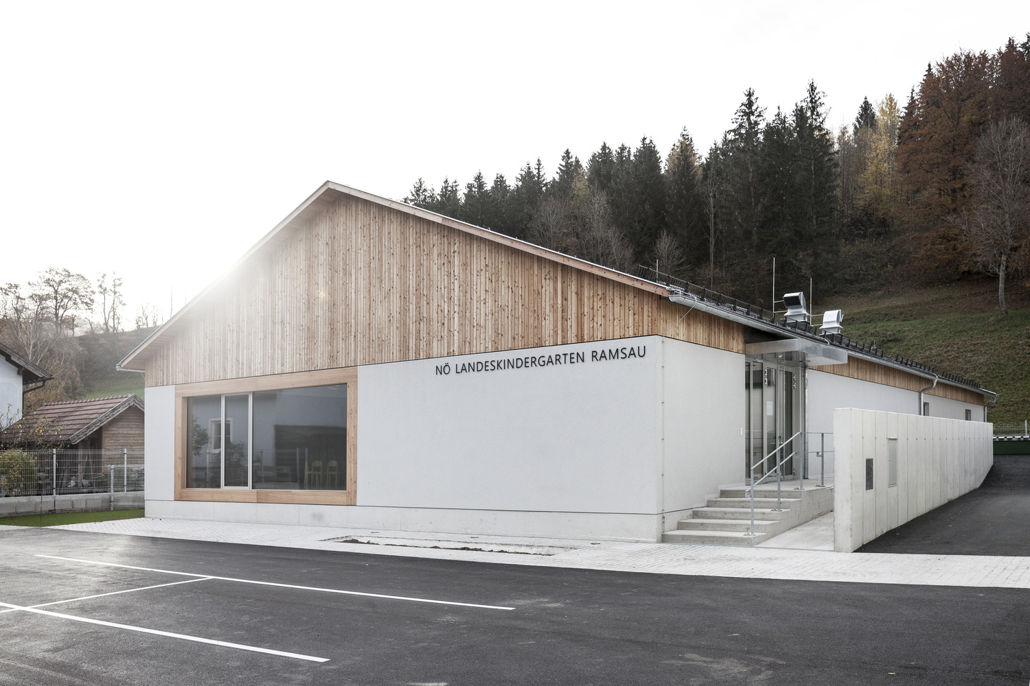 奥地利拉姆绍幼儿园丨Baukooperative-10