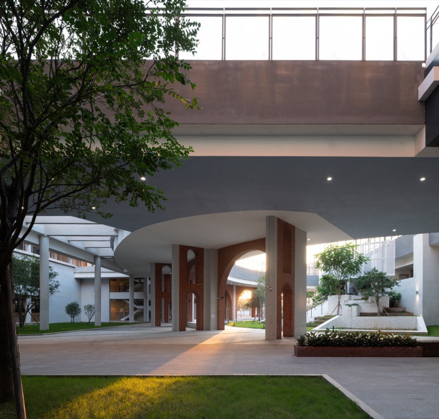 福海中学:高密度立体校园丨中国深圳丨王维仁建筑设计研究室有限公司-73