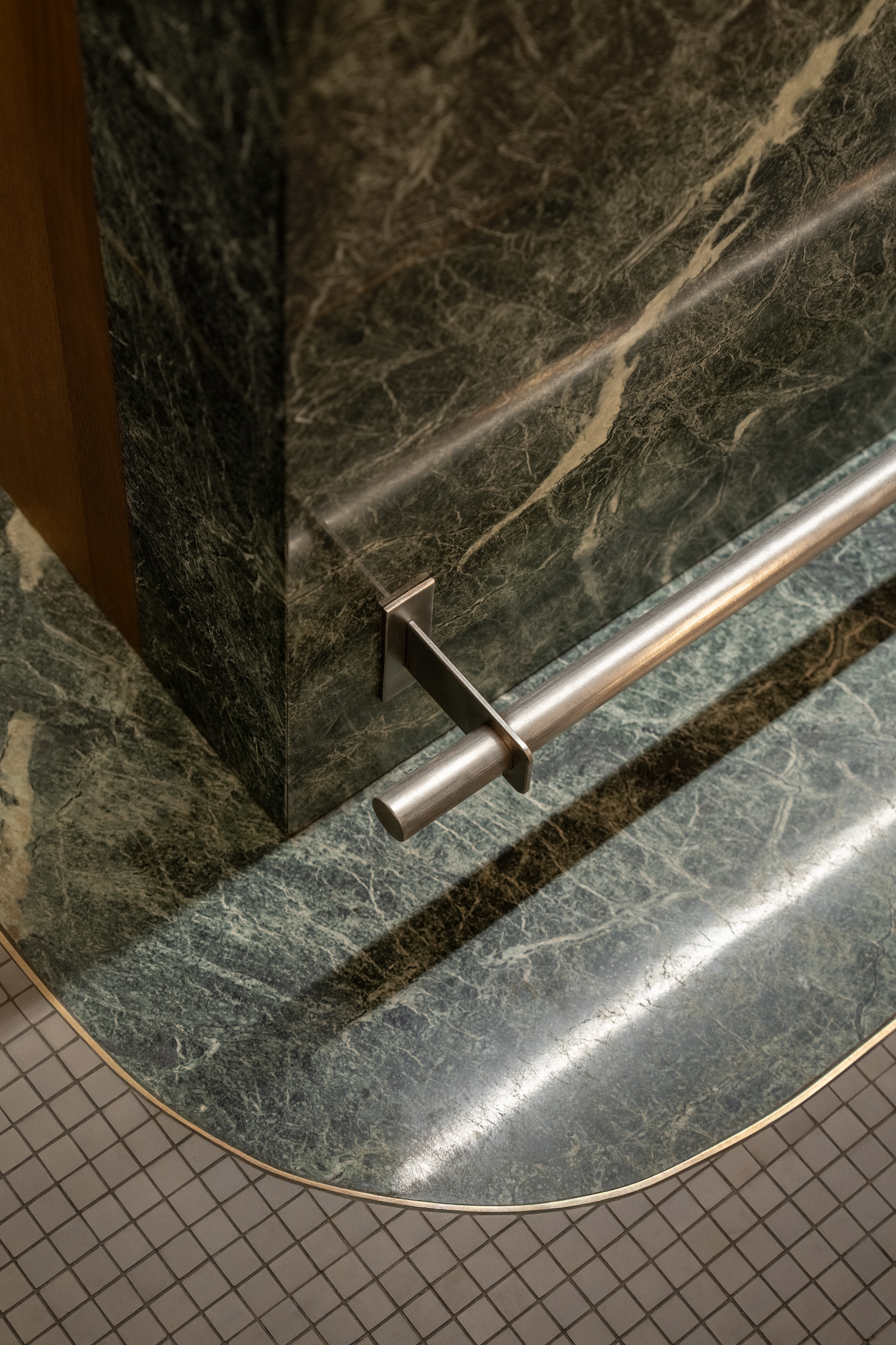 PINCH · 海鲜餐厅室内设计丨葡萄牙里斯本丨Yevhenii Kuchmin,Andriy Taran等团队-33