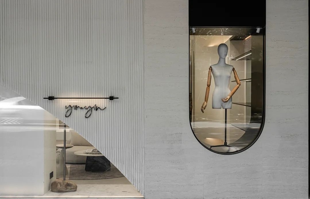 光与弧线共舞 · 普宁商业空间新典范丨中国广东丨深圳市陈浩鹏室内设计事务所-8