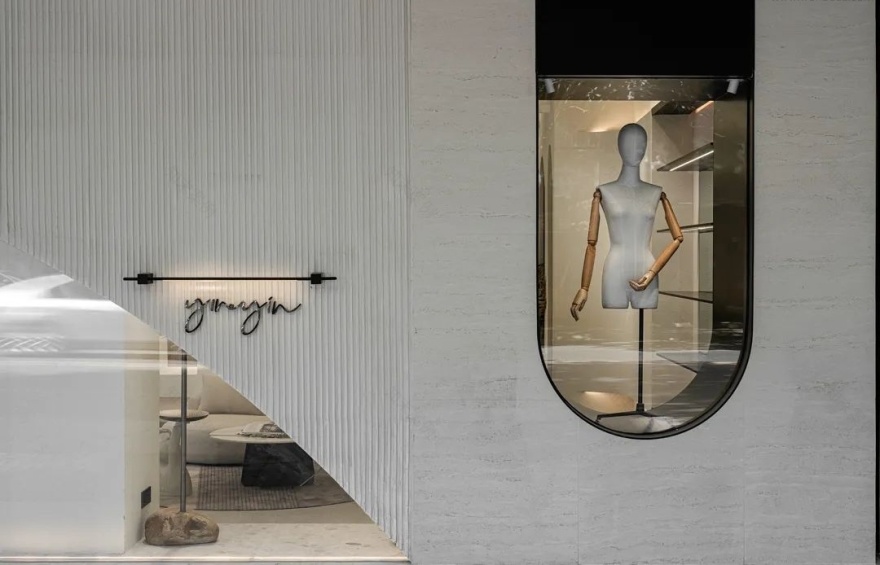 光与弧线共舞 · 普宁商业空间新典范丨中国广东丨深圳市陈浩鹏室内设计事务所-8