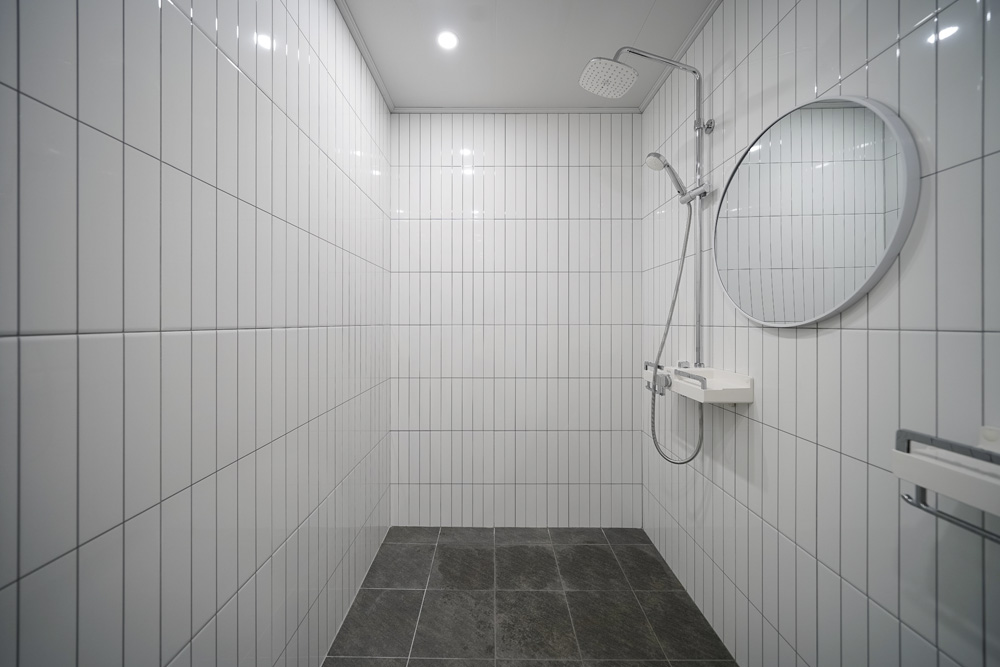 高级黑 | 38 平米迷你公寓的华丽转身-11