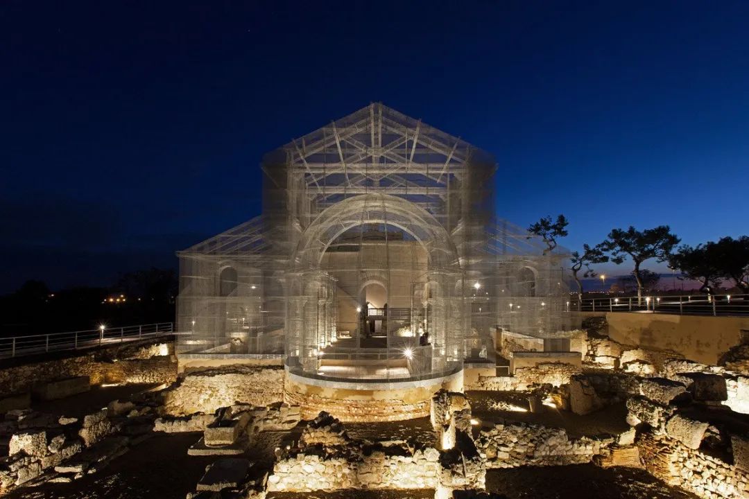 骶骨的；骶部的丨意大利丨Edoardo Tresoldi-102