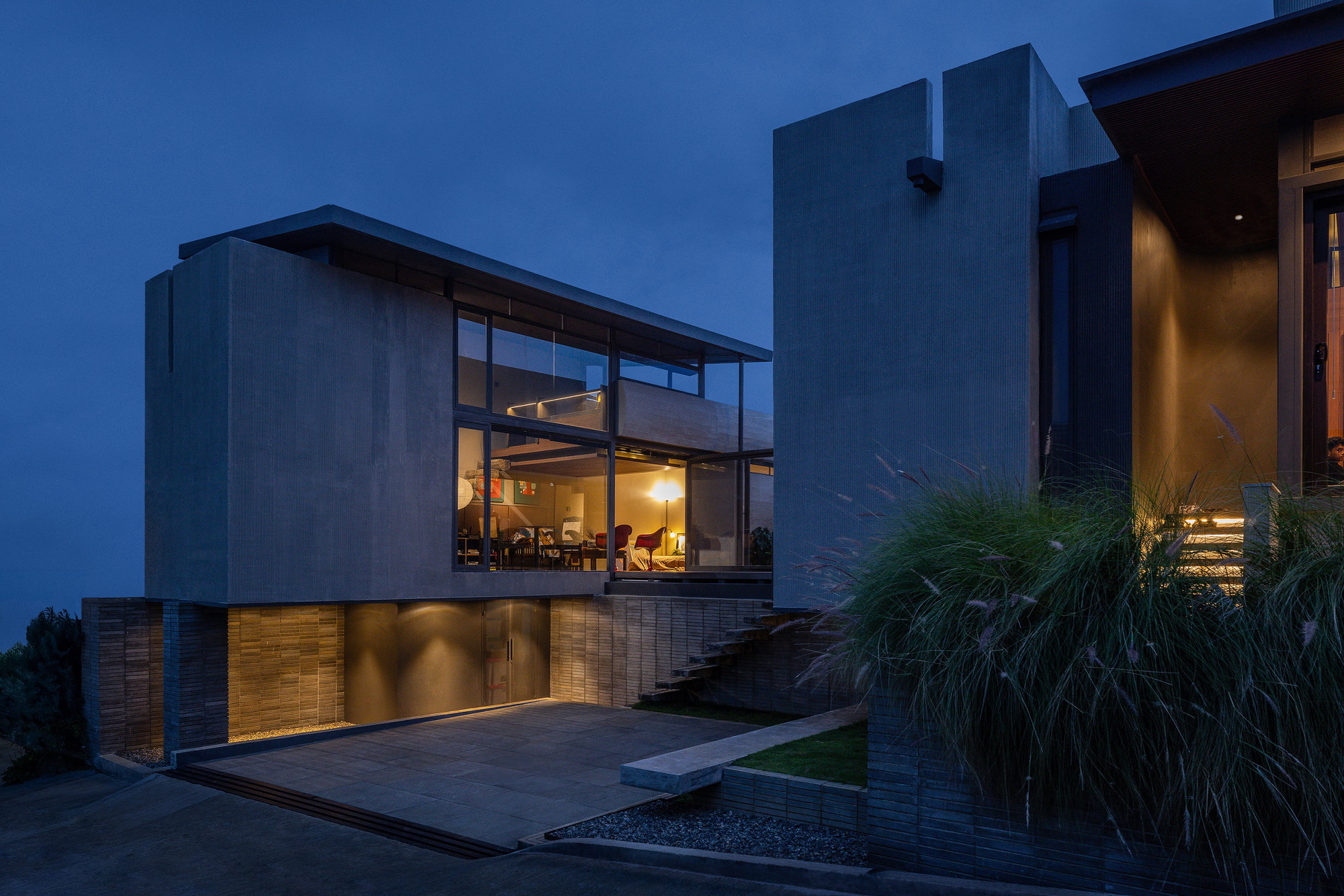 豆腐屋

注：Rumah在印尼语里有房子、屋子的意思，Tahu是豆腐的意思，所以Rumah Tahu House可直译为豆腐屋  丨印度丨suatudio-36