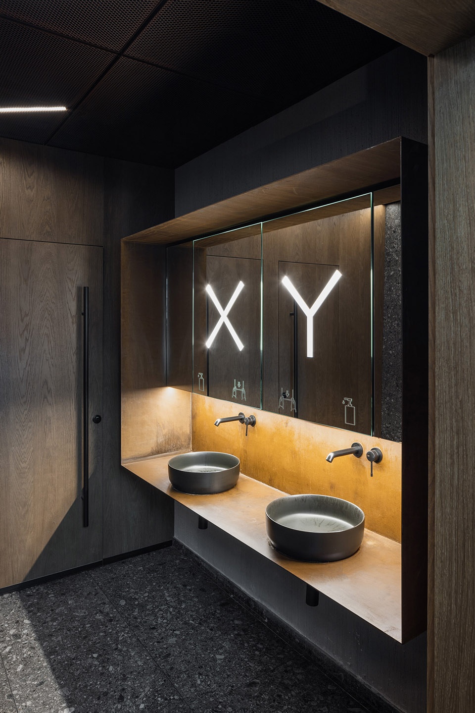 斯洛伐克 WERK 餐厅丨斯洛伐克布拉迪斯拉发丨BEEF ARCHITEKTI-39