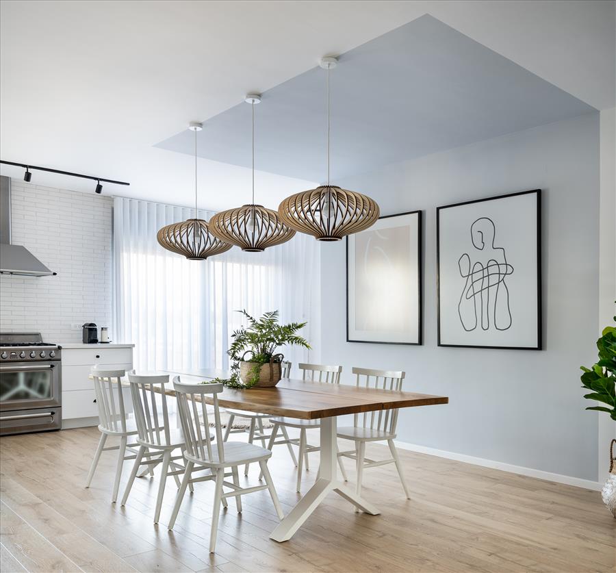 狭长的拉脱维亚式公寓精致设计丨室内设计师塔利·科恩·利德-33