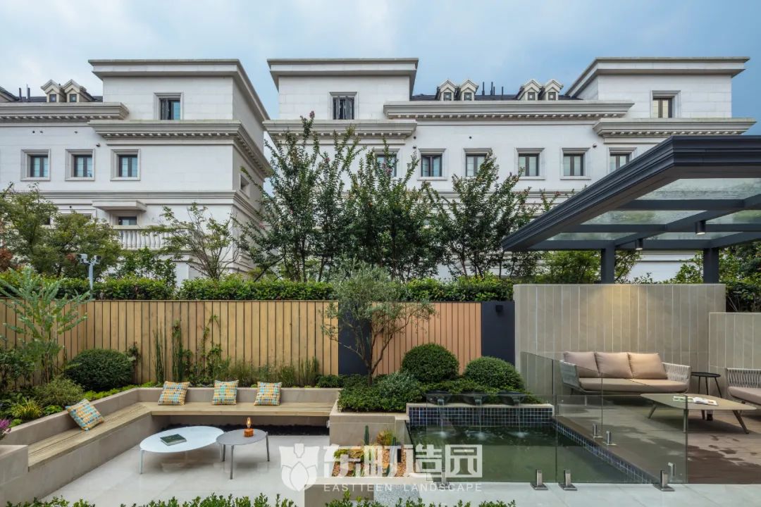 80㎡现代简约庭院,水景与夜景的完美融合-17