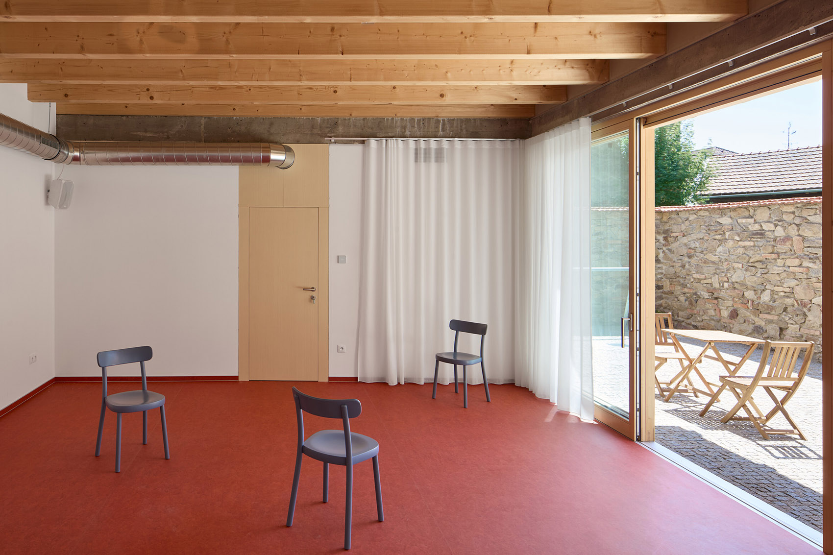 K66咖啡馆与联排住宅丨matěj šebek architekti-37