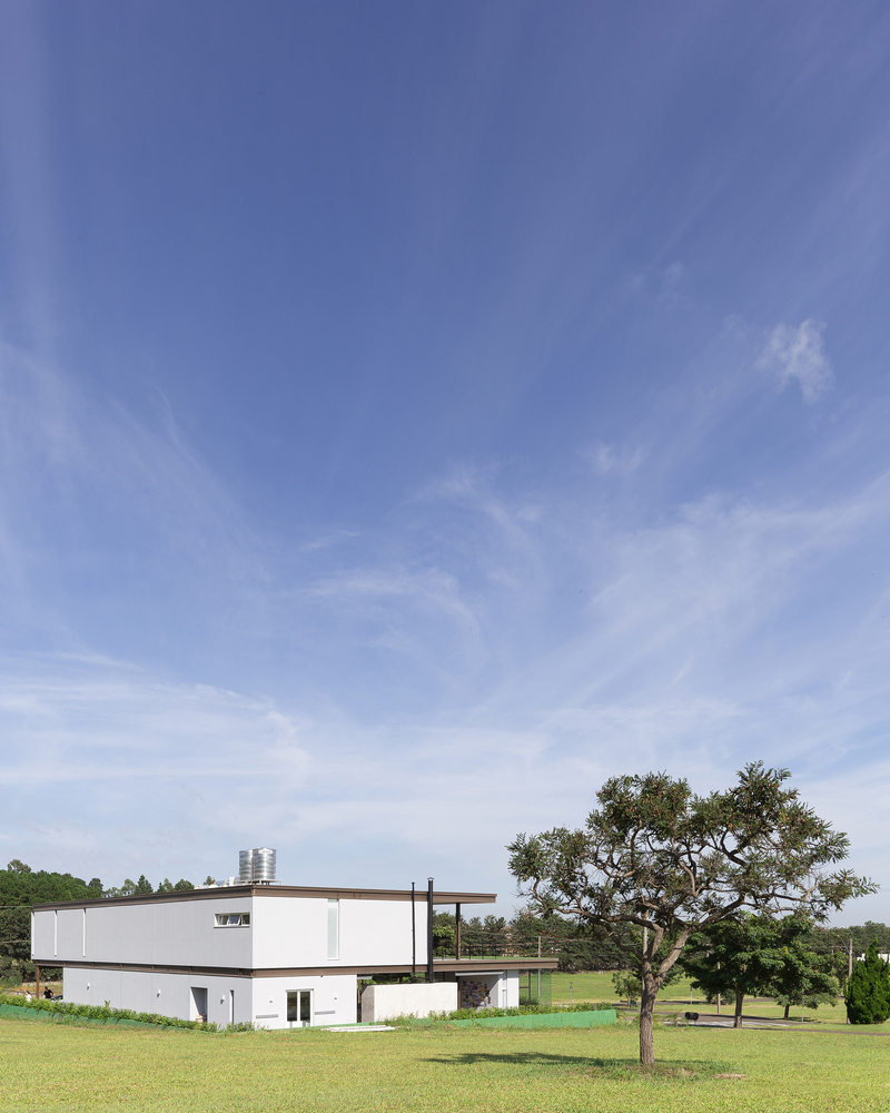 巴西 BT House | 钢构智能玻璃打造室内外一体空间-88