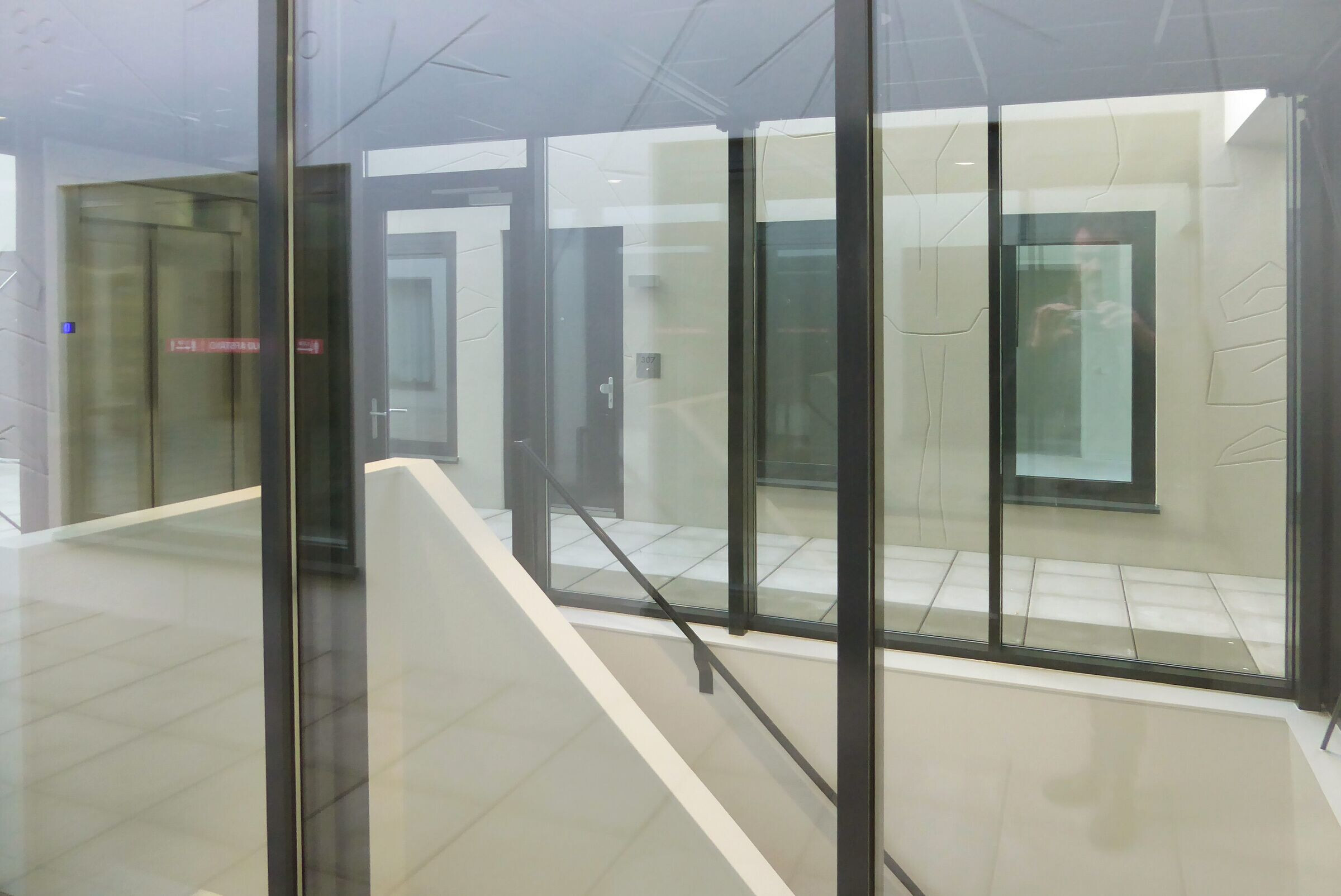 荷兰 Rotterdam 市中心的购物中心转型公寓-23