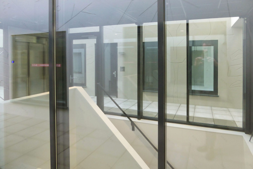 荷兰 Rotterdam 市中心的购物中心转型公寓-23