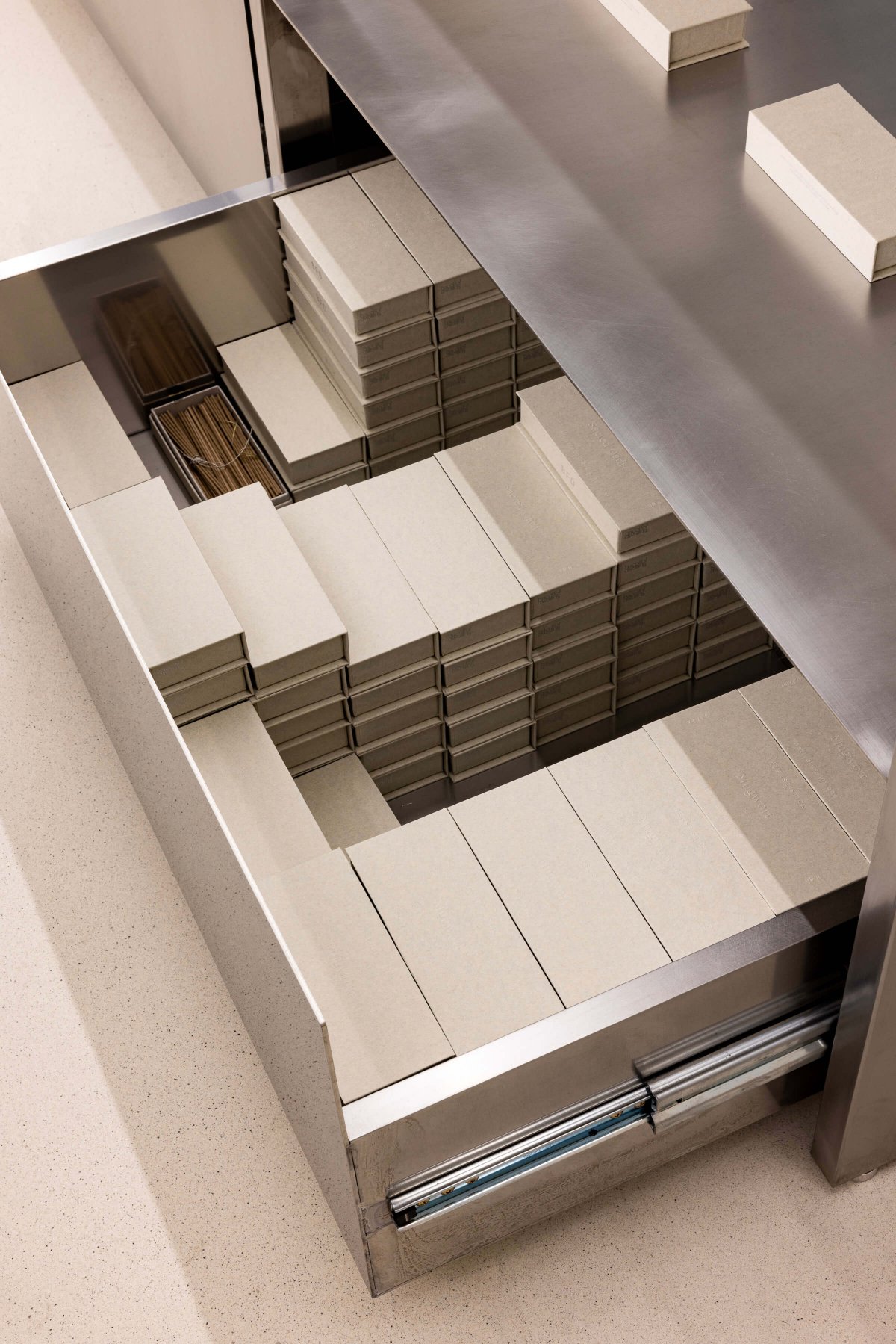 现代简约清新生活用品零售店装修设计案例鉴赏-8