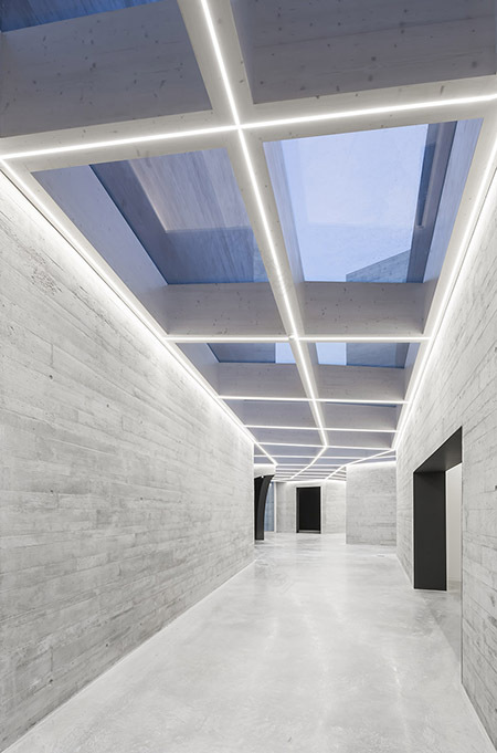 罗马风格艺术展示中心,葡萄牙 / spaceworkers-40