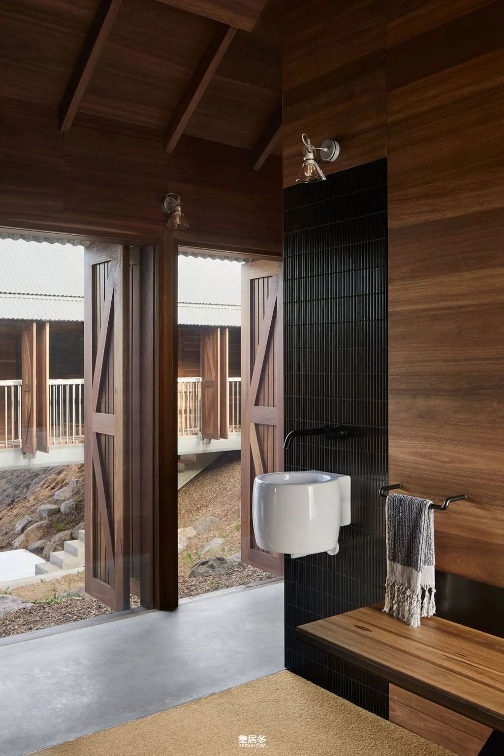 受传统农场启发的澳大利亚现代乡村住宅-9