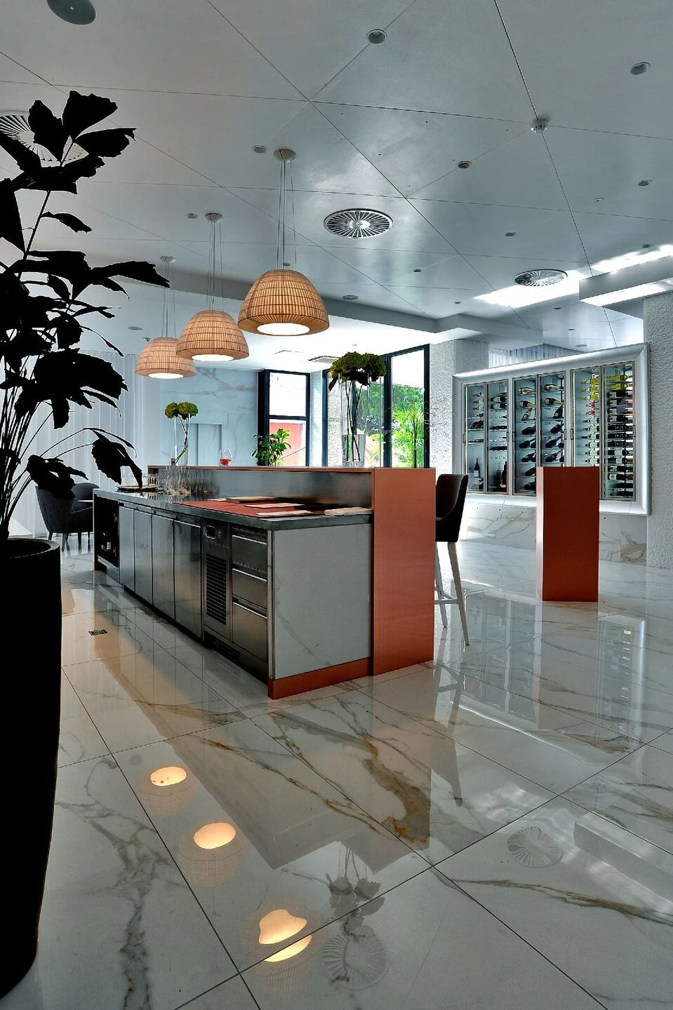 斯洛文尼亚阳光海岸优雅餐厅设计-16