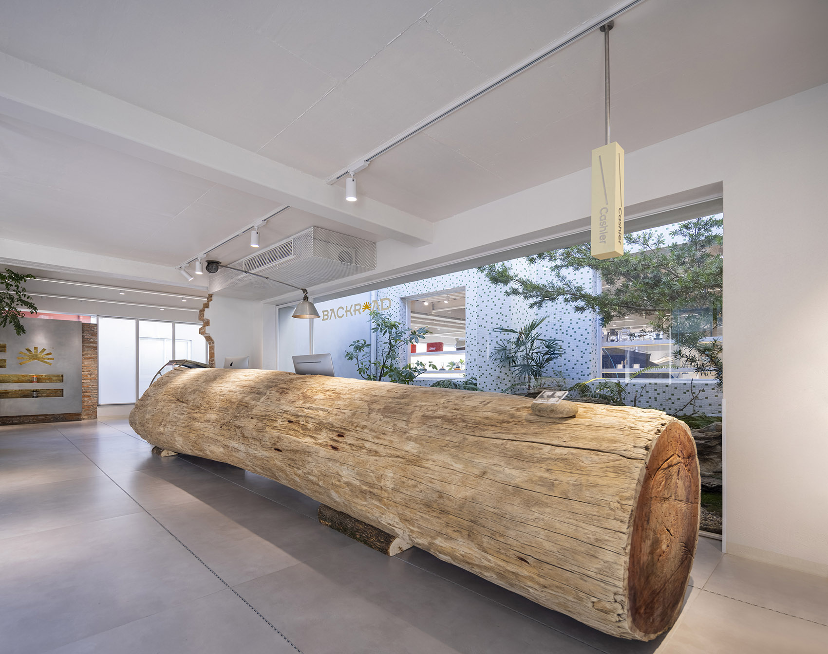 杭州观堂设计 | BACKROAD 户外集合店,老厂房的新生与多元空间-53