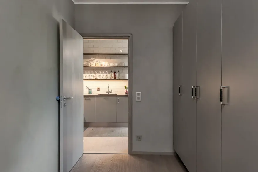 灰度空间 | 巧妙设计的小户型公寓-16