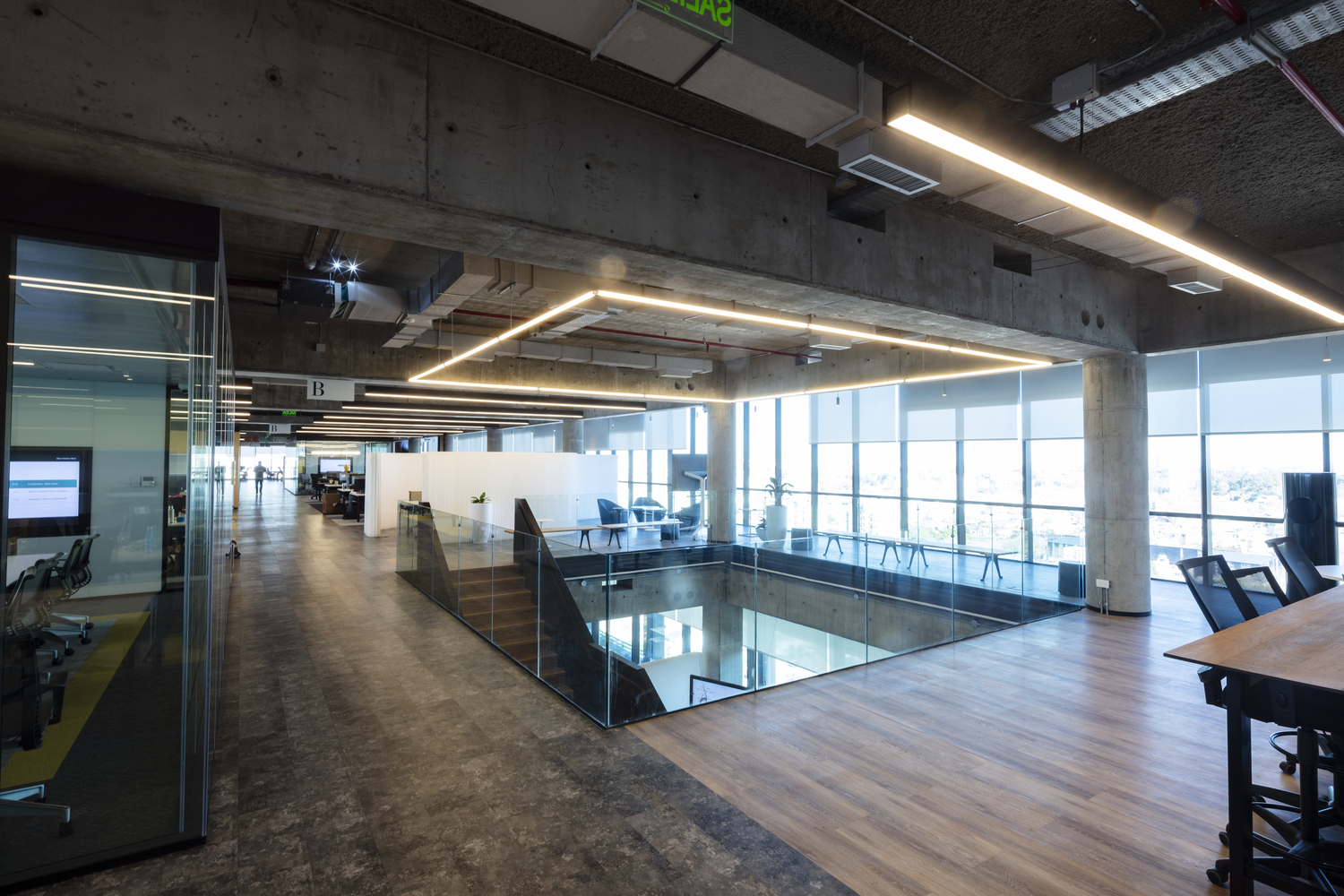 阿根廷 Polo Dot Office Park | Machado Silvetti 将历史建筑翻新为现代办公空间-42