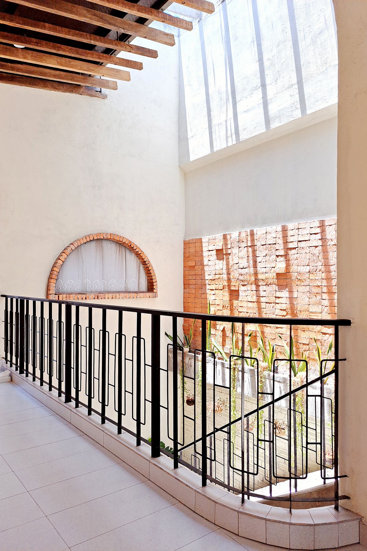 小红楼 | 2 米宽的温馨之家-32