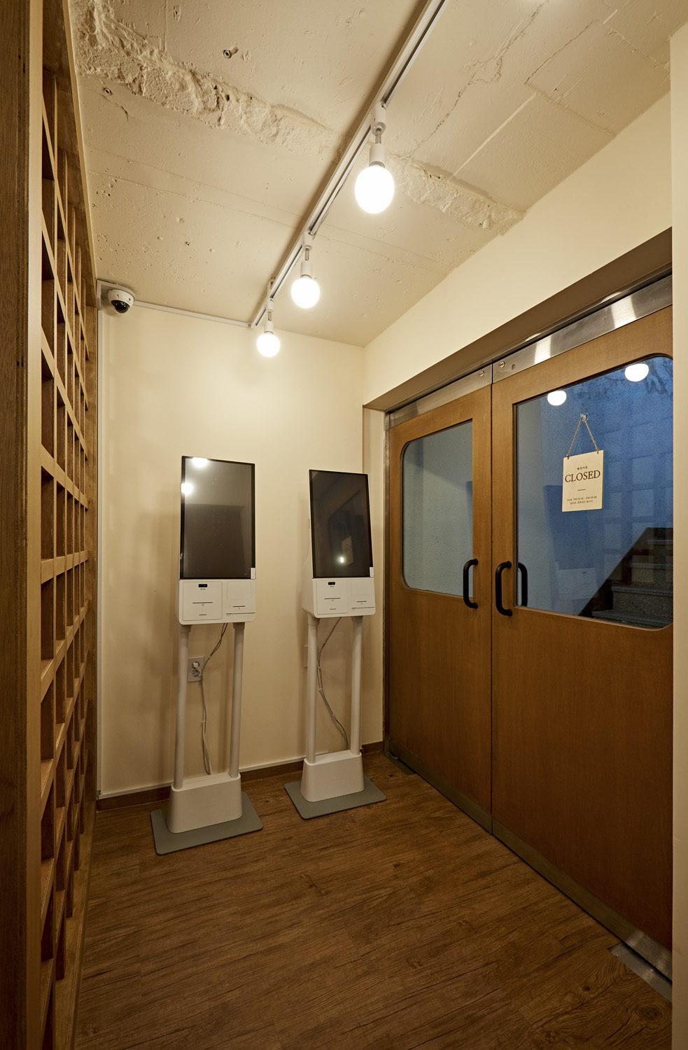 24 平米极简家居，打造温馨宜居空间-12