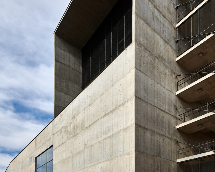 南非金伯利大学学生资源中心-75