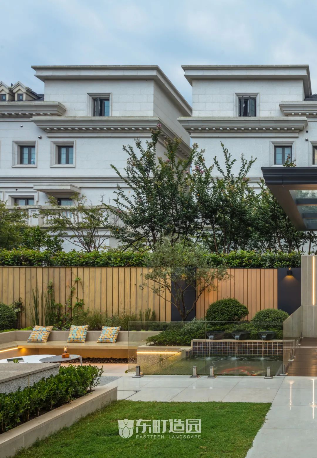 80㎡现代简约庭院，水景与夜景的完美融合-28