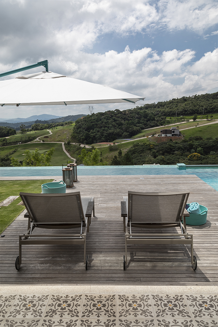 带高尔夫球场景观的住宅室内设计丨巴西圣保罗丨卡罗琳娜·加瓦(Carolina Gava)-30