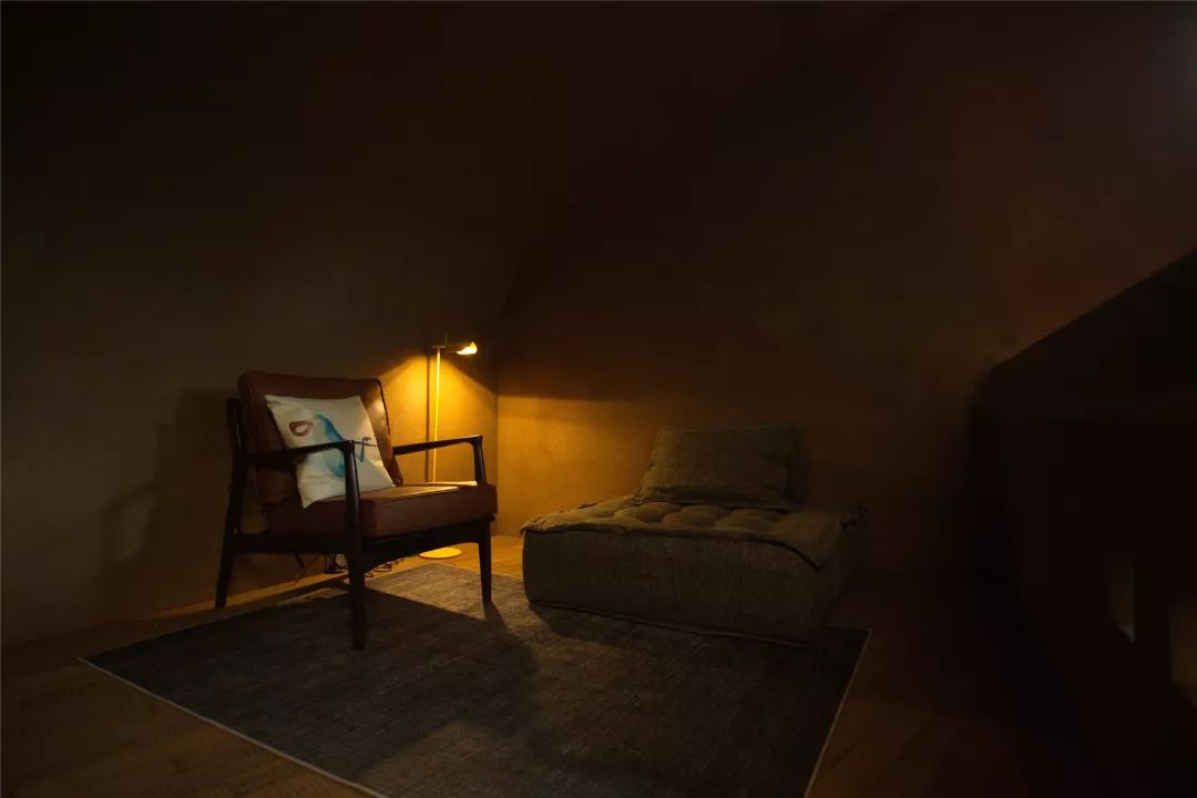 榆林窟职工阅读室 | 山地形空间与本土材料的巧妙融合-46