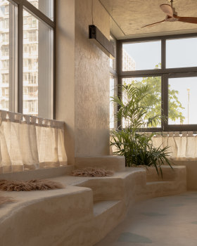 梅瓦点（注：MEVA可能是特定的品牌、名称等，如果有更多背景信息，翻译会更精准） 丨乌克兰基辅