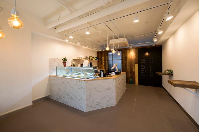 简约 11 坪蒙莫丽亚甜点店 精致大理石风格空间-3