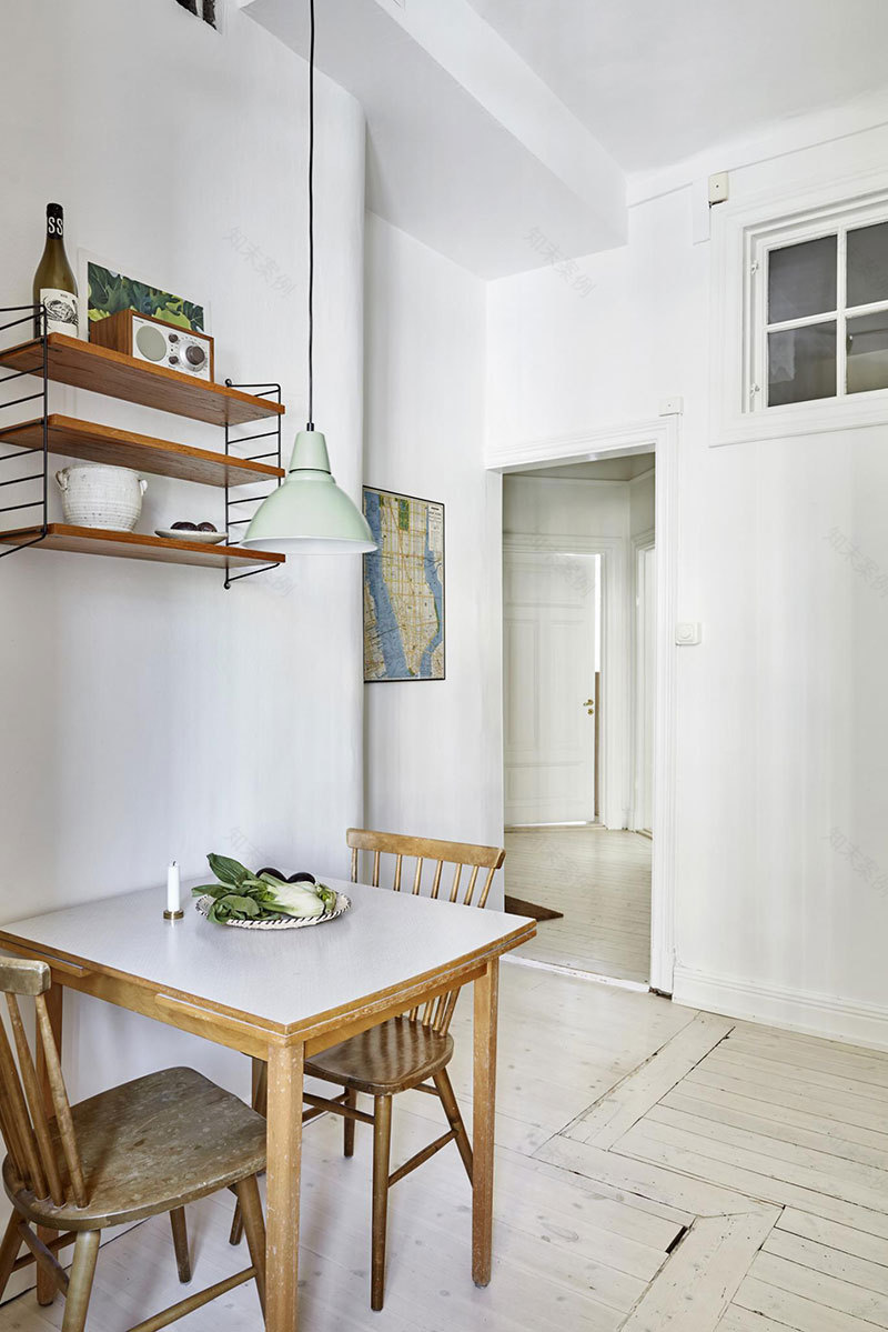 自然光打造舒适瑞典小公寓-12