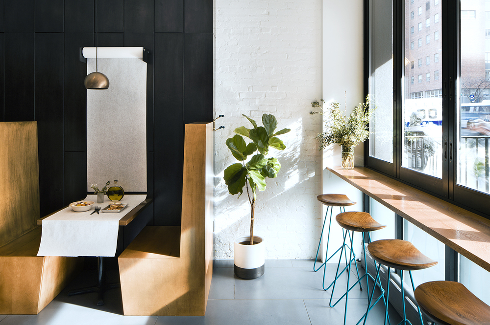 纽约上东区 800 平方英尺的希腊餐厅 | 轻盈休闲空间-0