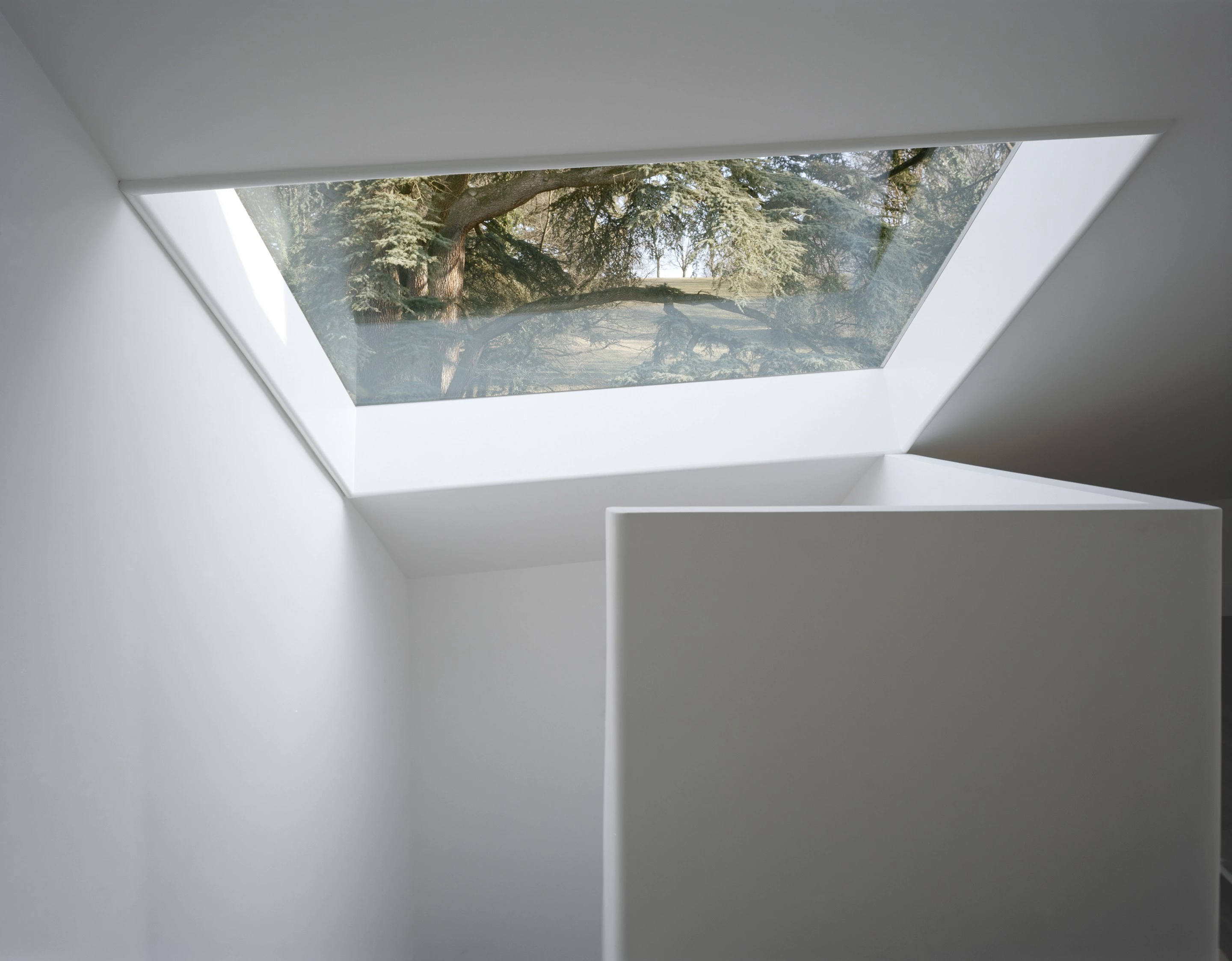 瑞士日内瓦艺术收藏家的白色庇护所-10