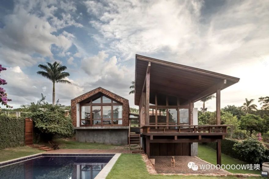 巴西河畔自然度假屋,砖墙记忆打造私密空间-9