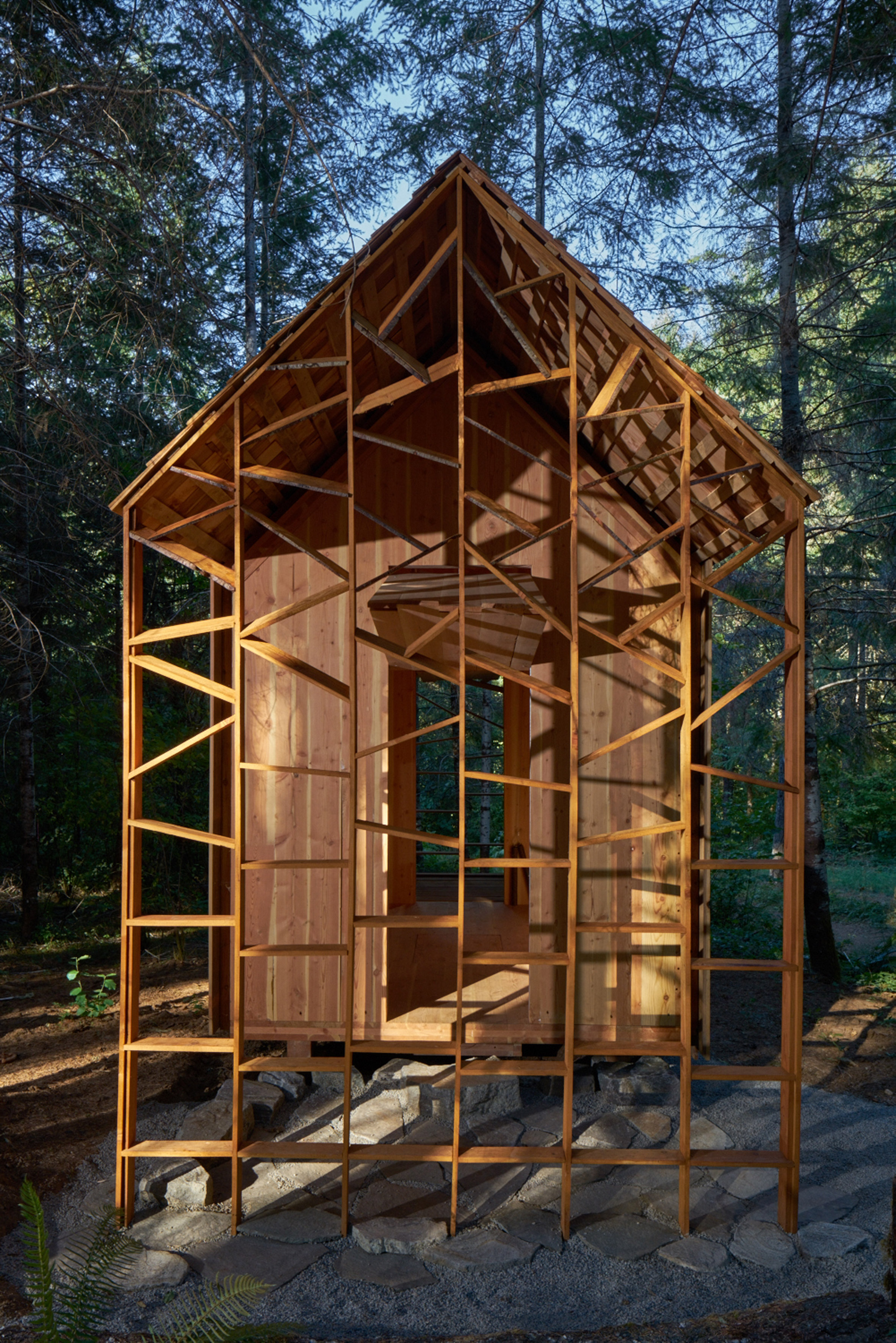 Architecture students use cross-laminated timber to build tiny classroom-3