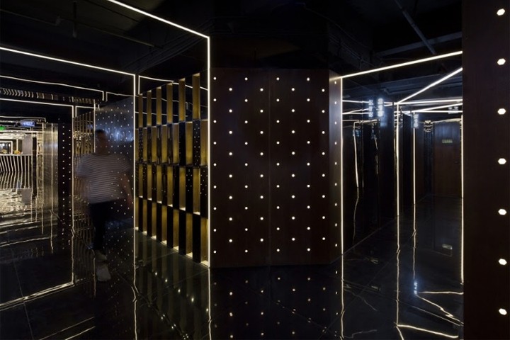 “悬浮”深圳自由空间KTV总店-0