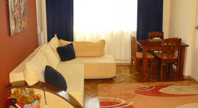 Преустроена Гарсониера（翻新的单身公寓）-1