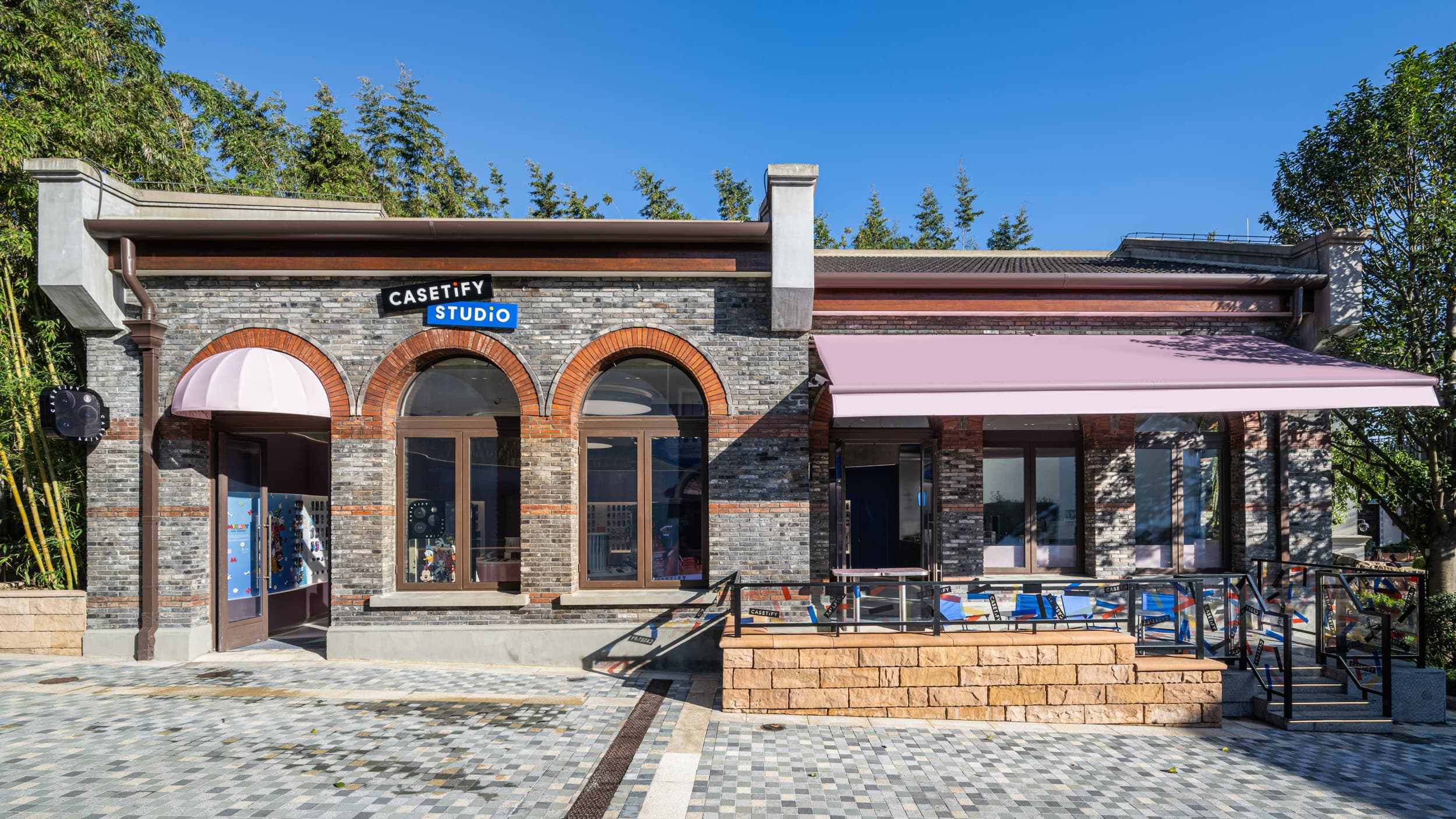 CASETiFY STUDiO迪士尼小镇店丨中国上海丨hcreates(设计总监Hannah Churchill等)-0