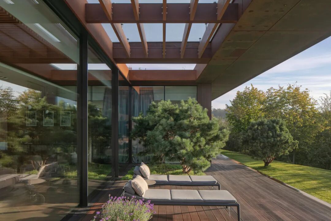 波兰坡地河畔集成住宅丨77建筑工作室-30