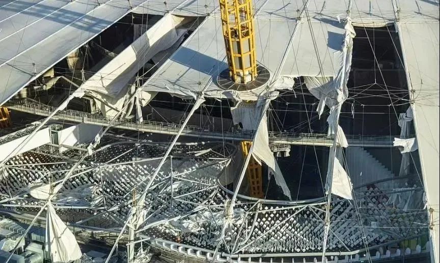 罗杰斯"千禧穹顶"被风暴撕毁！高技、高造价VS极端天气，建筑应该担责吗？-51