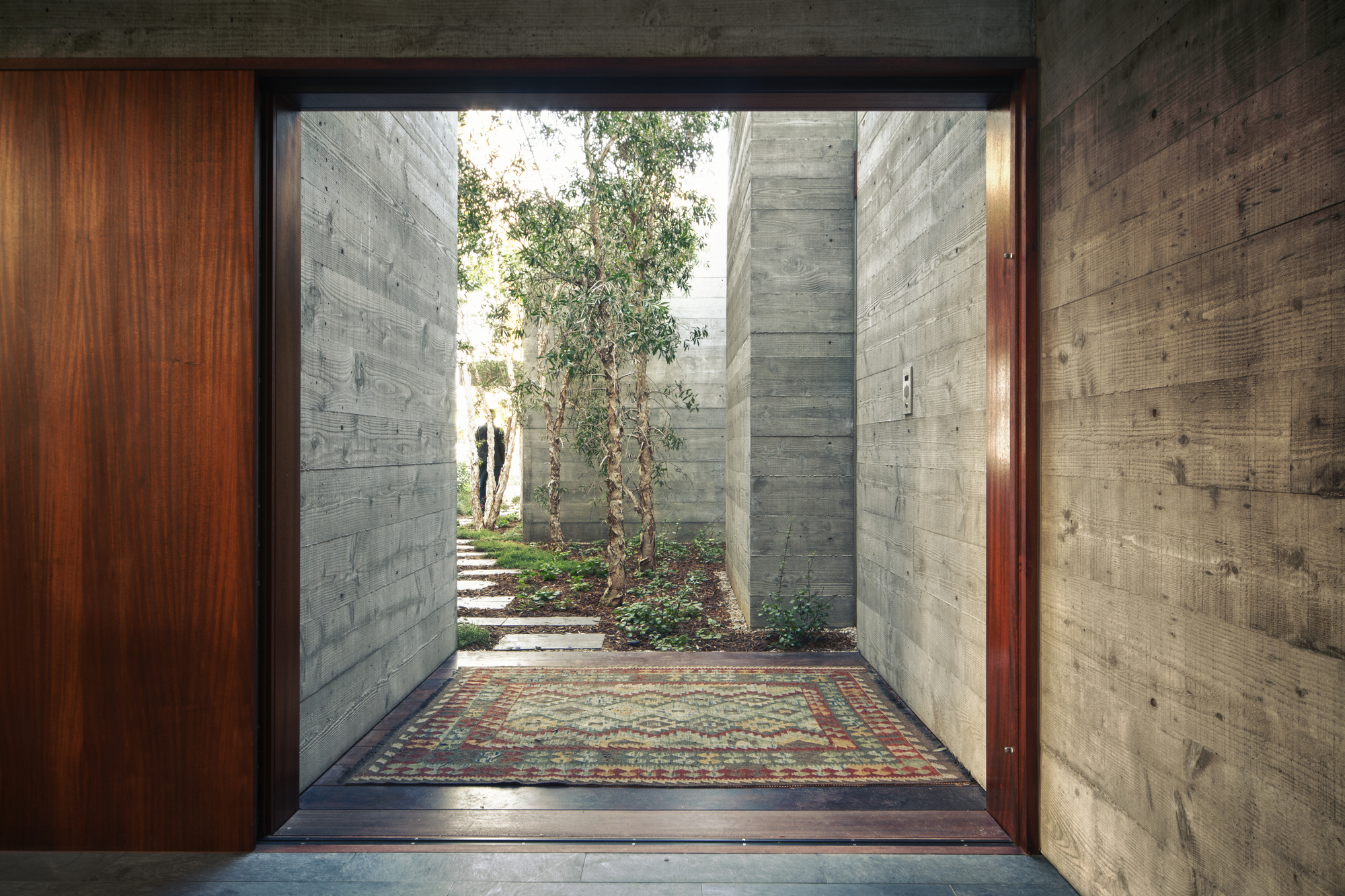 绿意掩映的静谧空间——Phoenix House-21