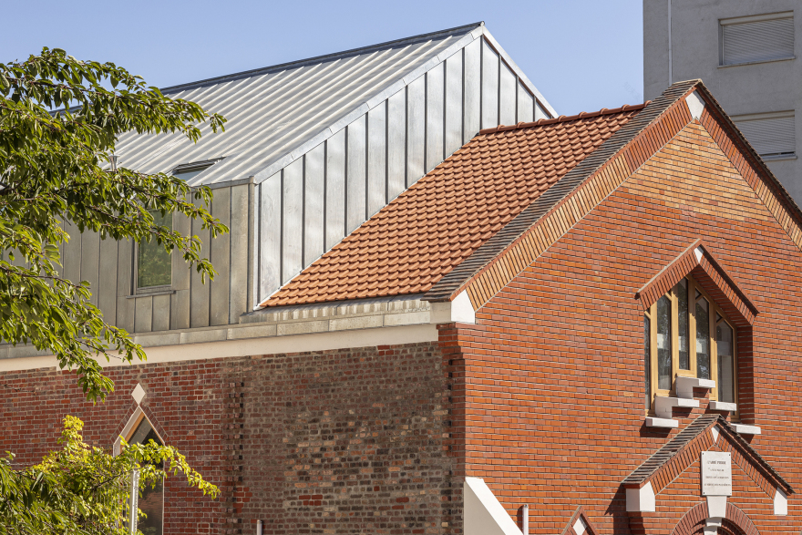 From Old Chapel to Thrift Shop and Social Housing / Tectône-31