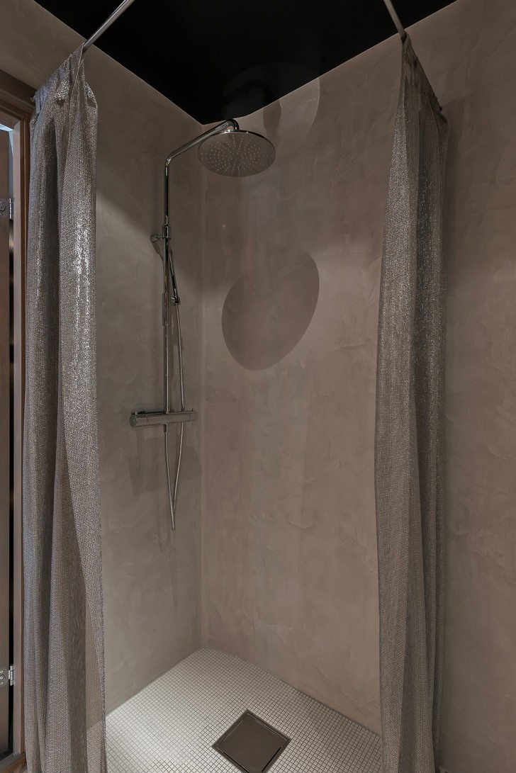 46 平米暗灰色时尚公寓,卧室象征性分离-17