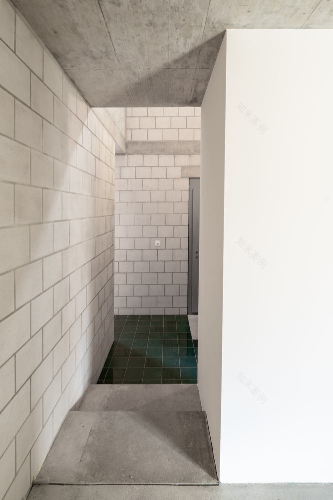 瑞士 Be· 村混凝土与木材结合的现代别墅设计丨studio SML-27