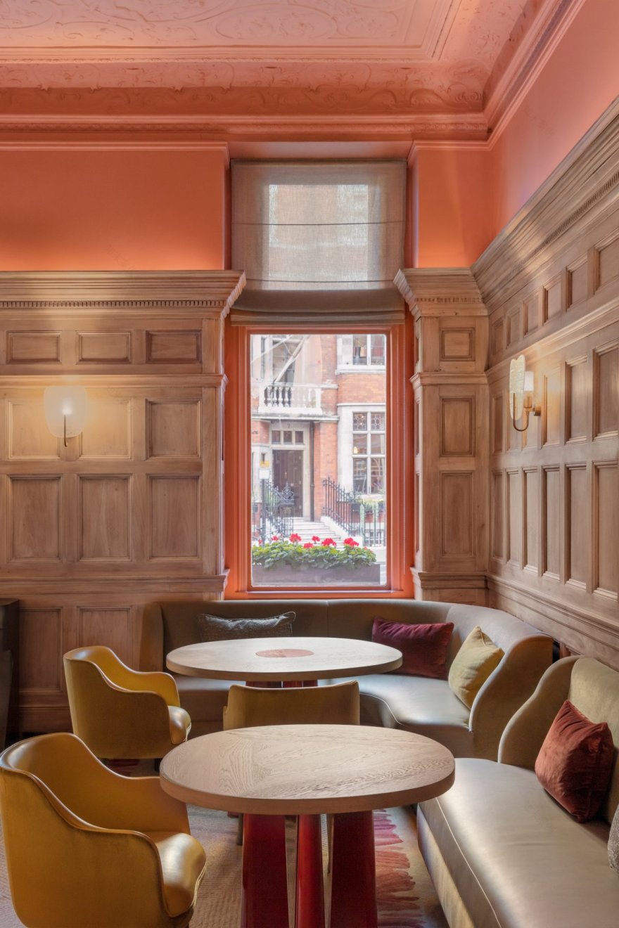 伦敦 Connaught 酒店 Helene Darroze 餐厅翻新诠释精致舒适烹饪风格-8