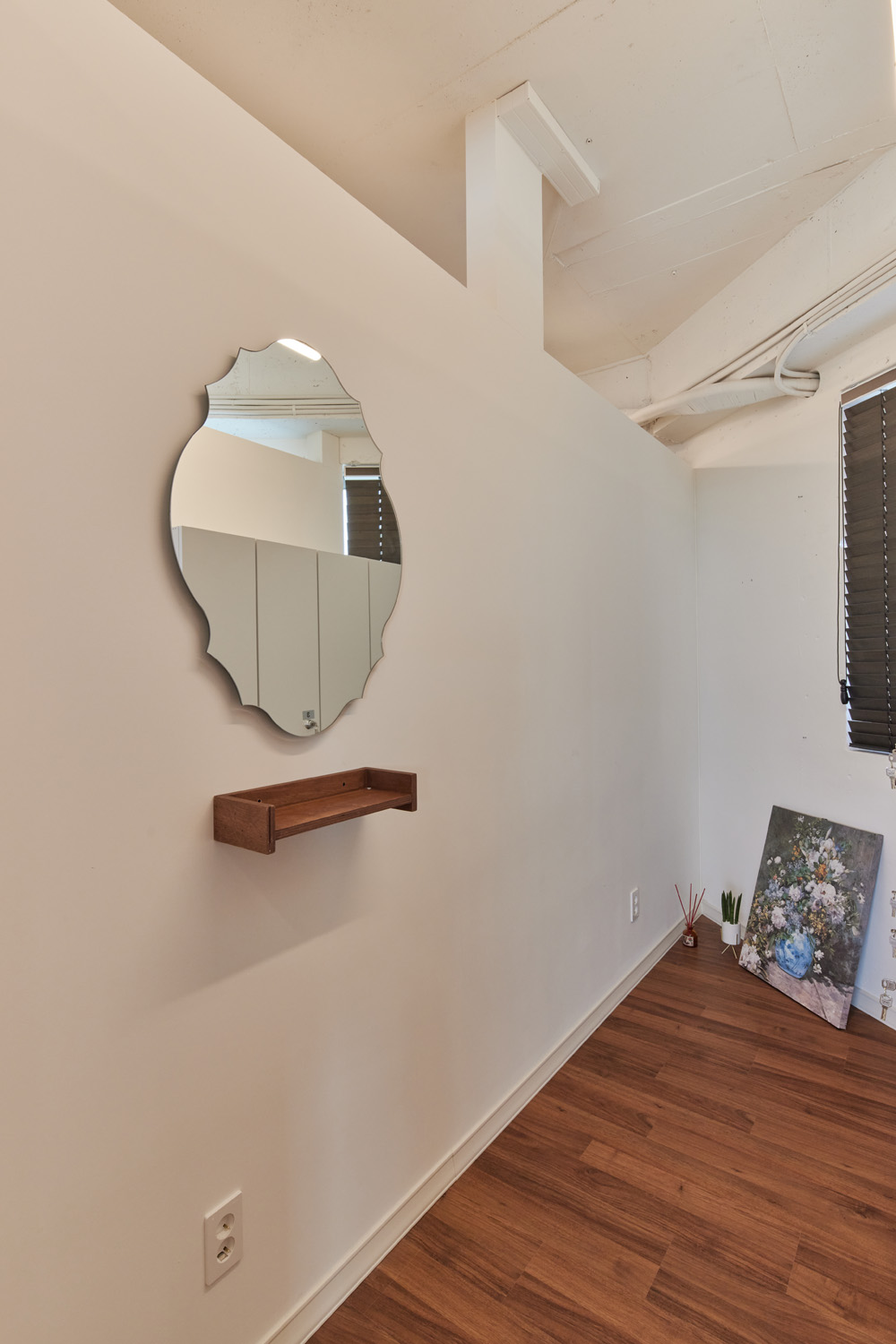 白色与木色，打造高级设计感的 30 平米公寓-15