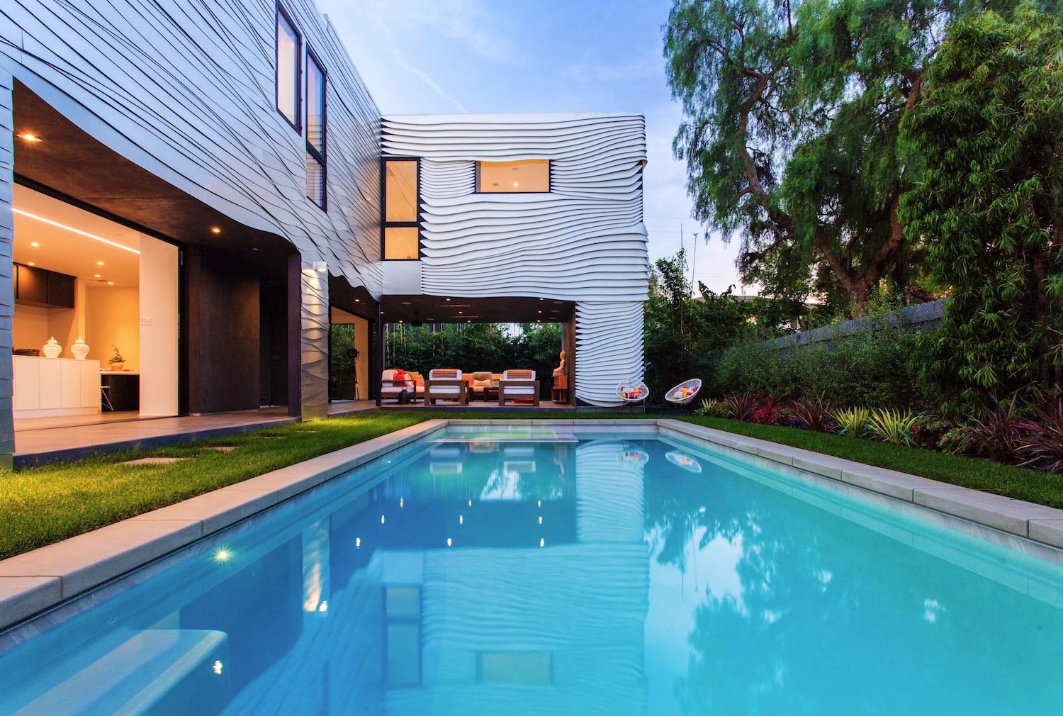 Wave House by Mario Romano a work of art inspired by the patterns of nature for a modern family   CAANdesign  Architecture and home design blog-18