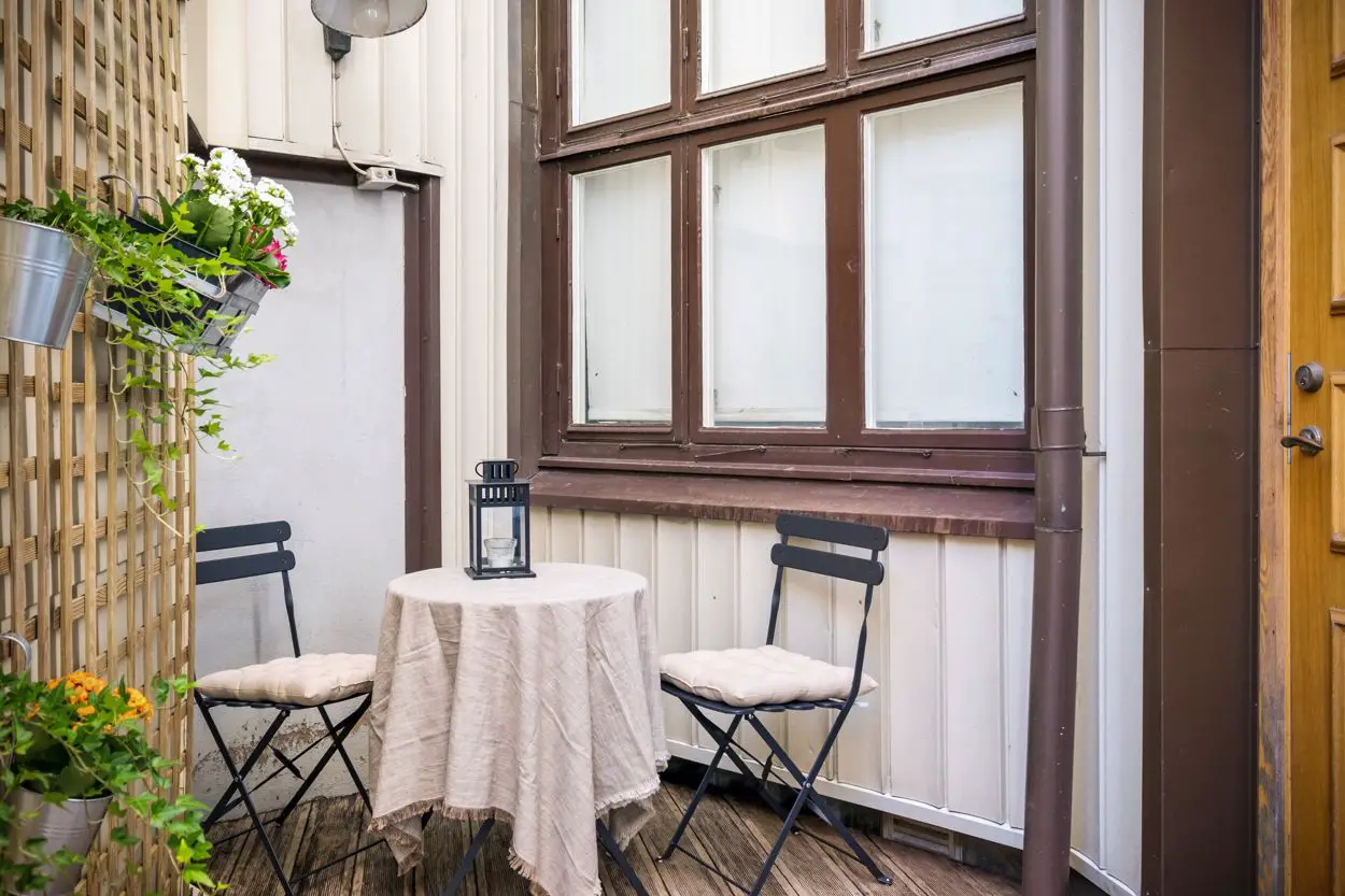 32 平米瑞典风格公寓，高空间利用，复古砖墙为亮点-10